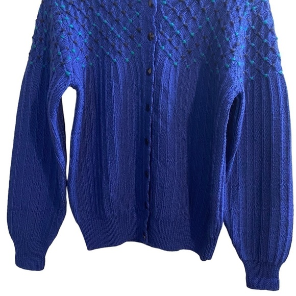 𝅺VINTAGE Herman Geist Small 100% Wool Blue Button Sweater. - Picture 2 of 10